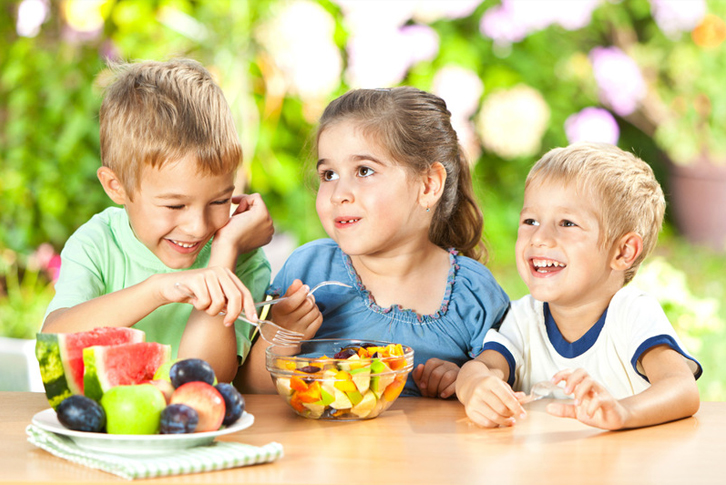 Xây dựng chế độ ăn dinh dưỡng và cân bằng cho trẻ thừa cân